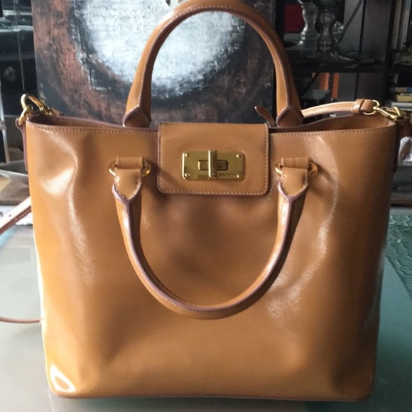 🇺🇸 Prada bag - authentic - Picture 1 of 14